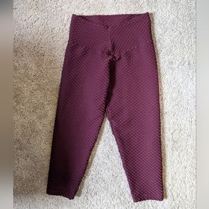 Booty by Brabants leggings, medium (one size), merlot, burgundy, maroon, cropped